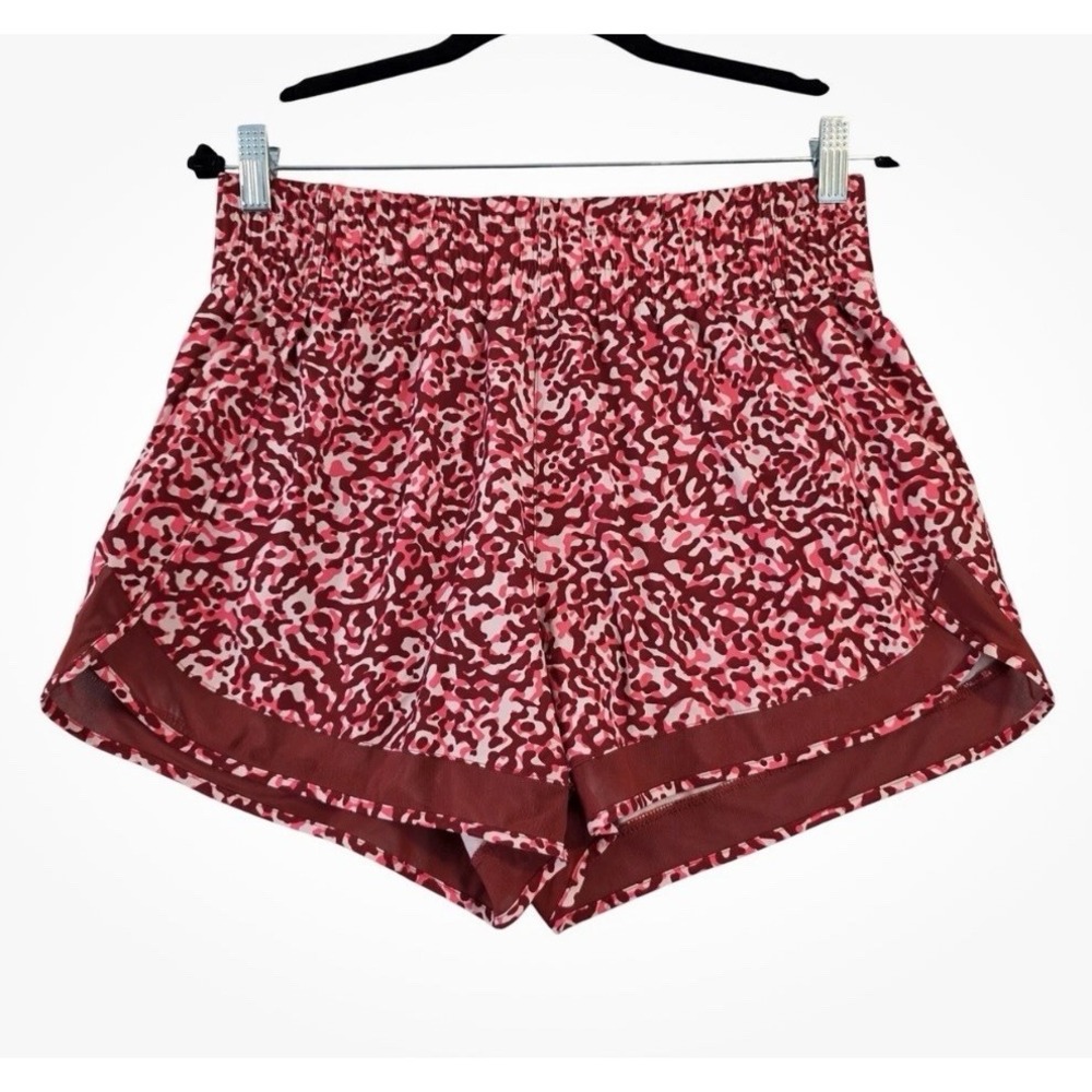 Athleta Mesh Racer Run Shorts High Rise 3" Red Pink Abstract Camo Womens Small